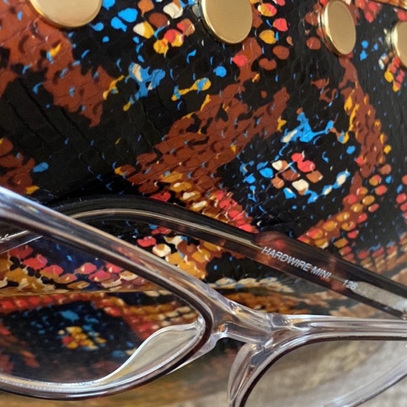 The ultimate blue light Quays! - Picture 4 of 8